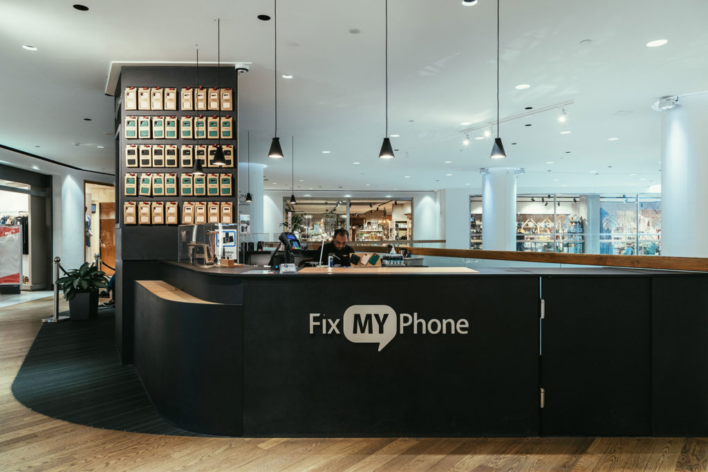 Fix My Phone interiör